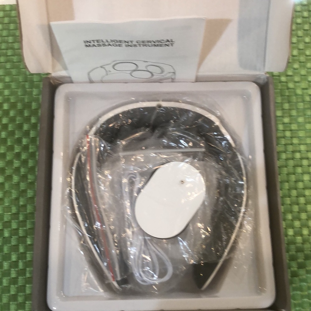 Neck Massager - Picture 2 of 4